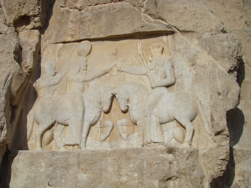 نقش رستم (اعطای مقام شاهی به اردشیر توسط اوهرمزد)